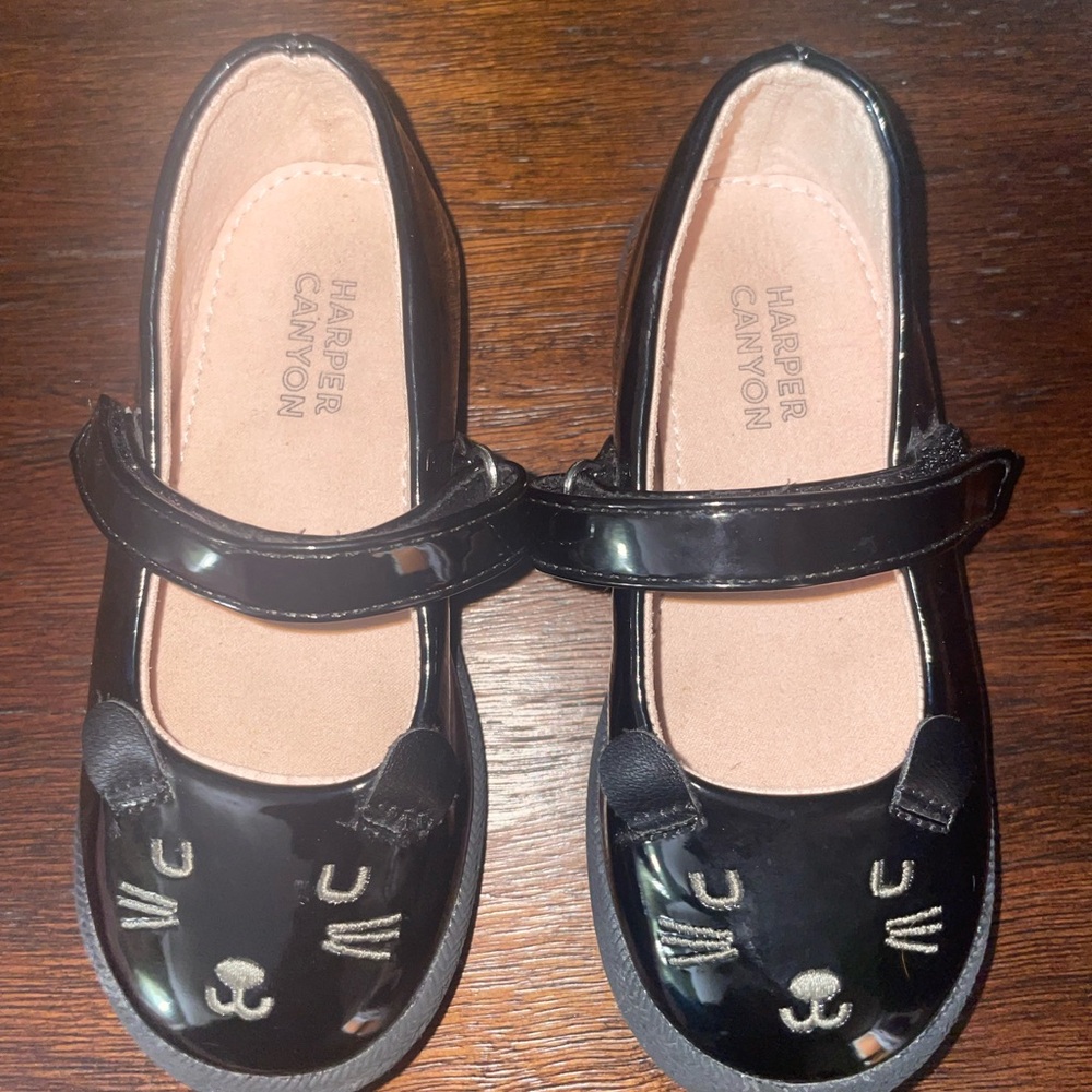 Harper Canyon Black Dress Shoes with Cat Face Design worn once